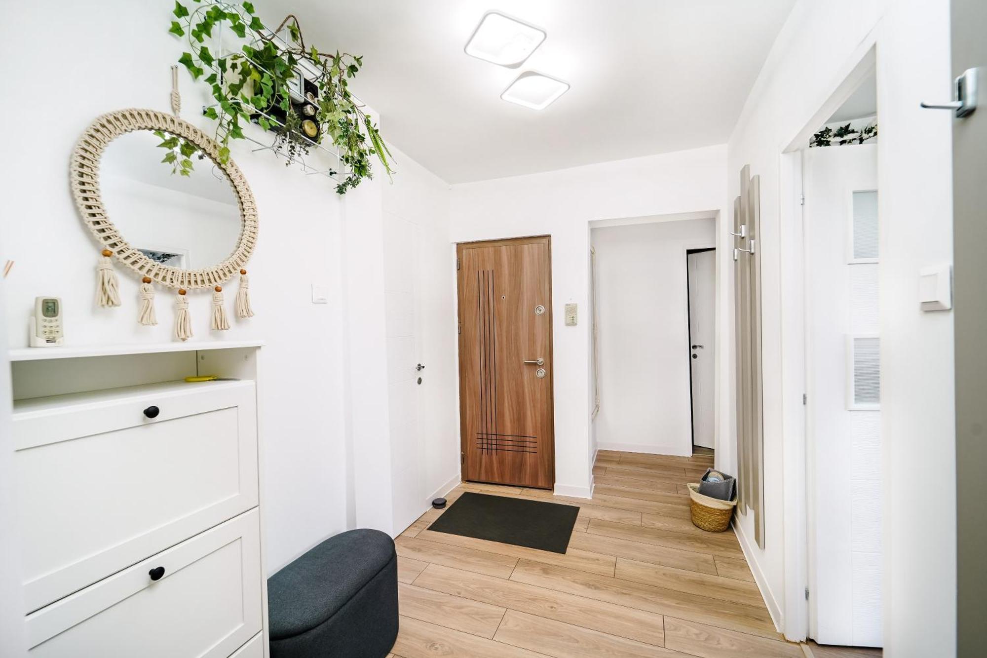 Family Stay - Calliope Apartment - By Openhouse تيميشورا المظهر الخارجي الصورة